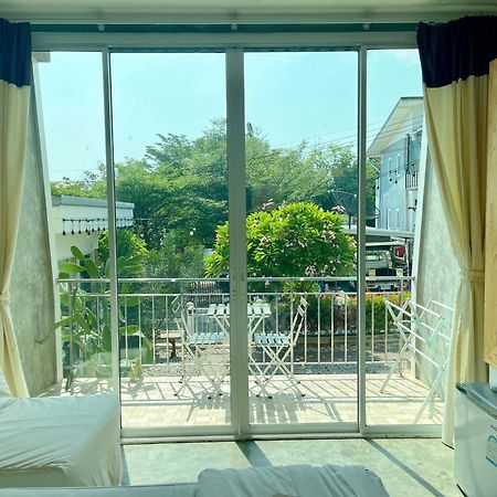 Check-In Resort Koh Larn Exterior photo