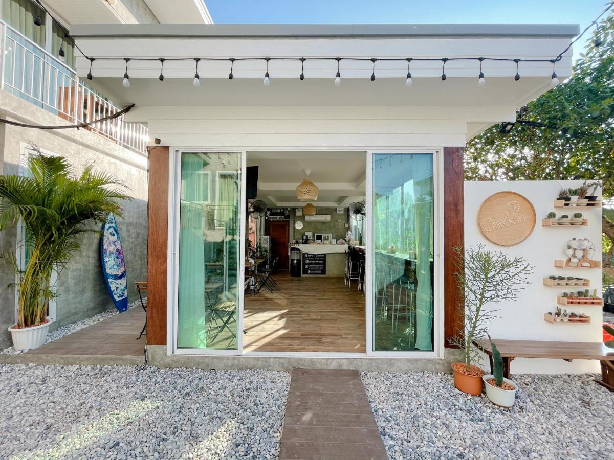 Check-In Resort Koh Larn Exterior photo