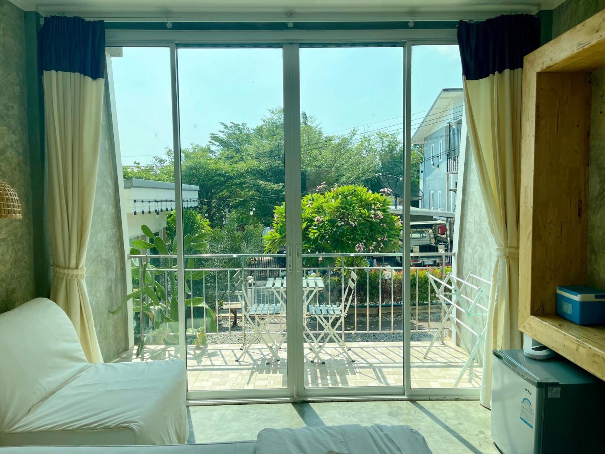 Check-In Resort Koh Larn Exterior photo