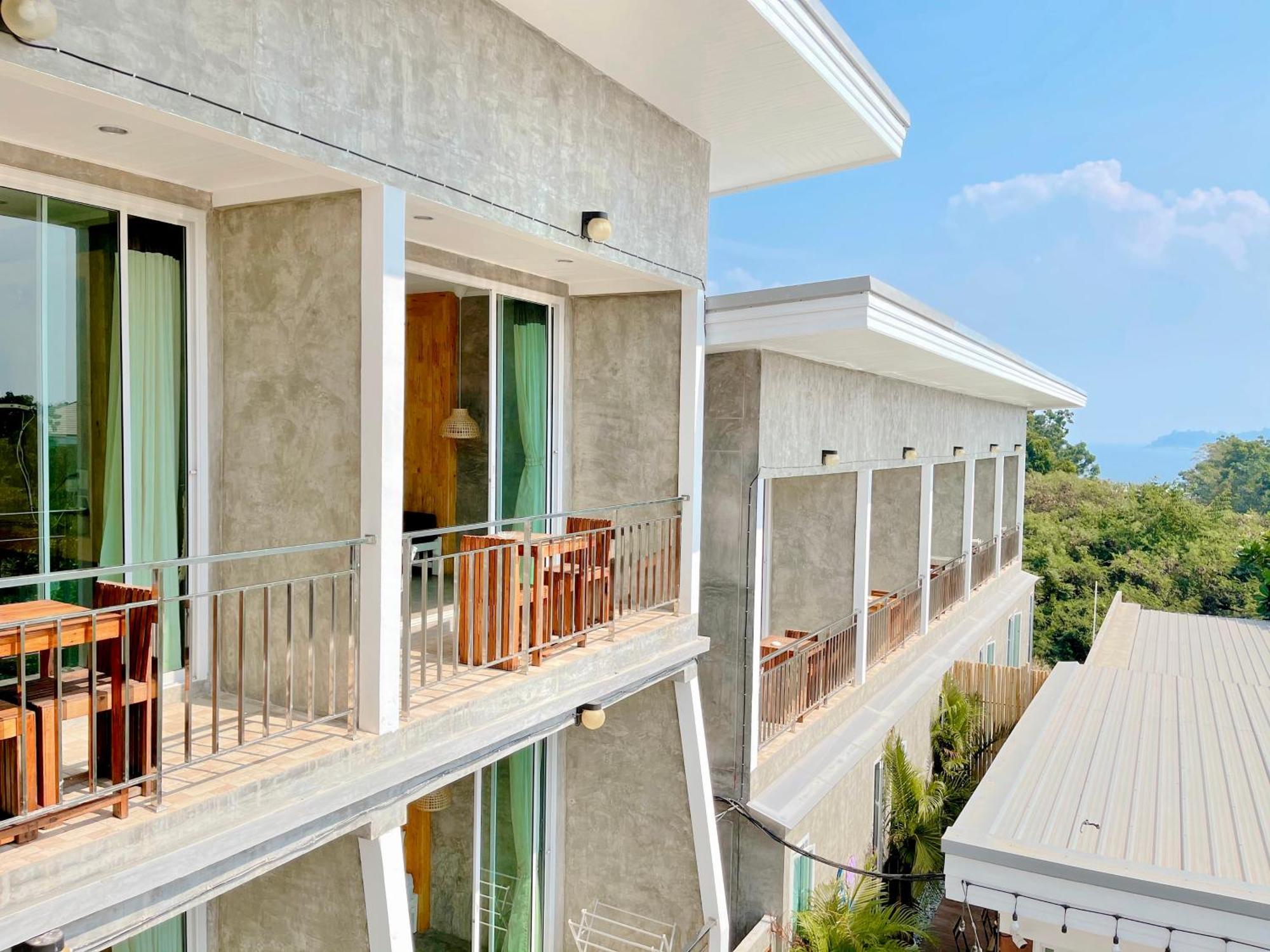 Check-In Resort Koh Larn Exterior photo