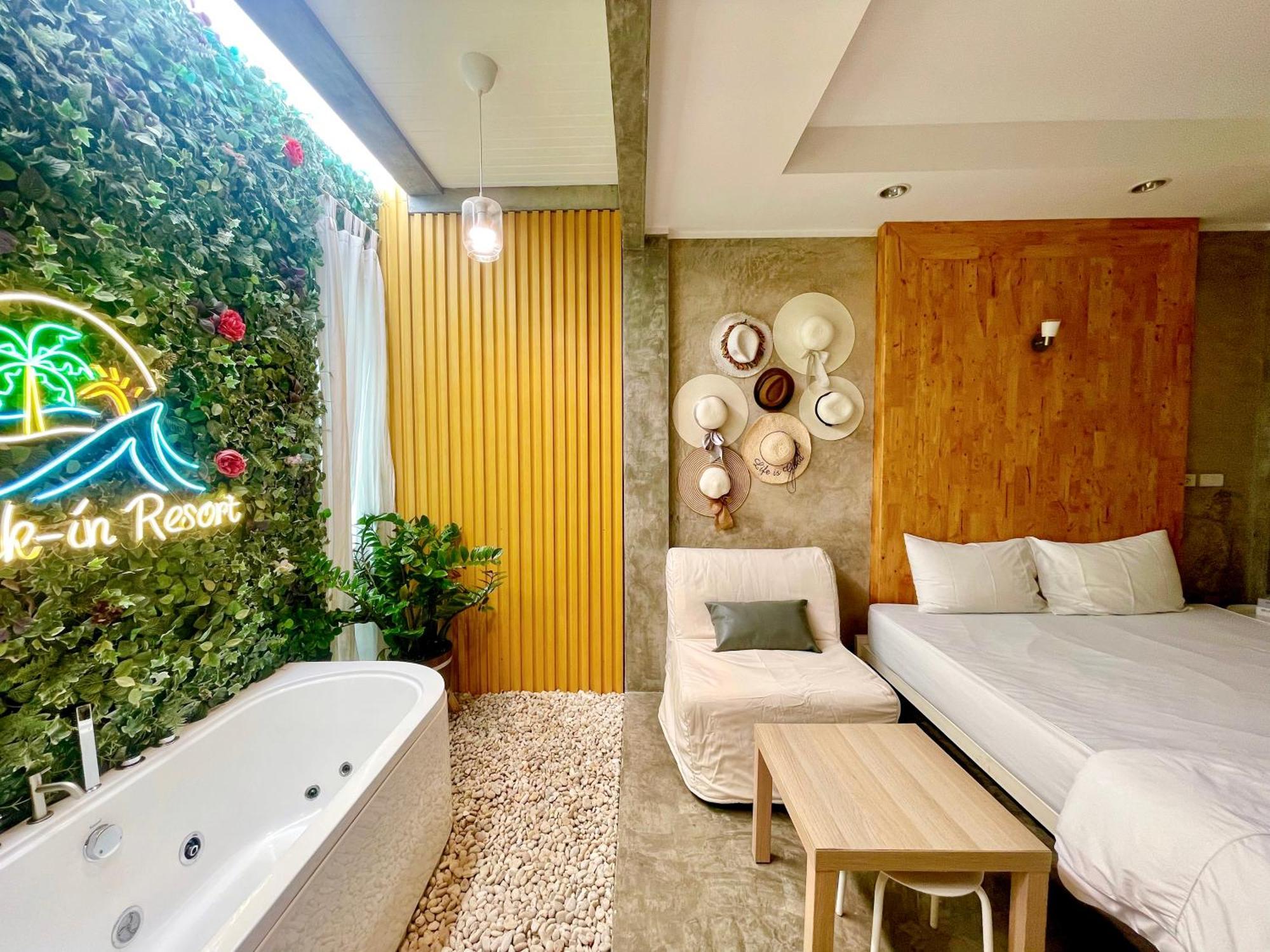 Check-In Resort Koh Larn Exterior photo