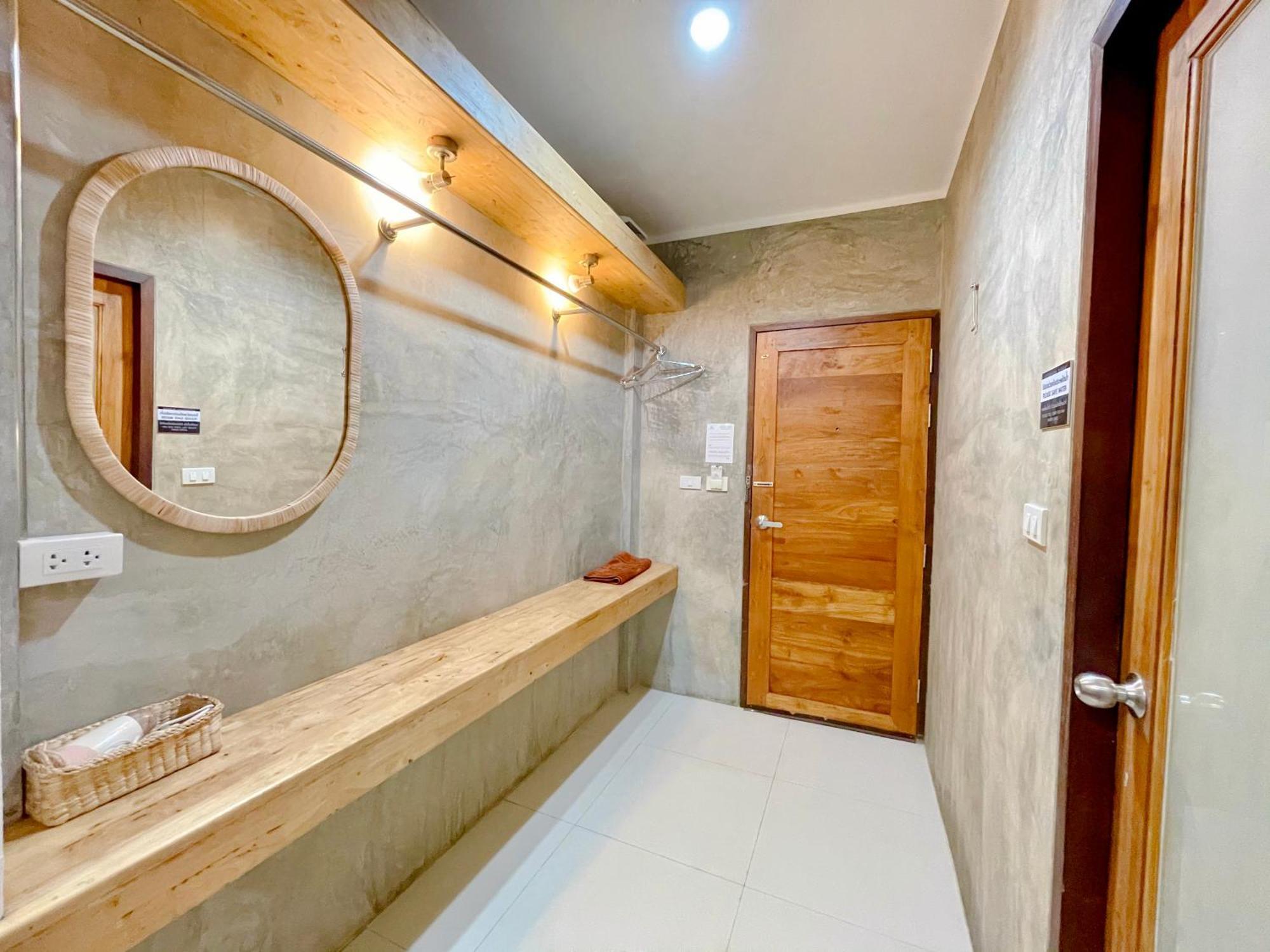 Check-In Resort Koh Larn Exterior photo
